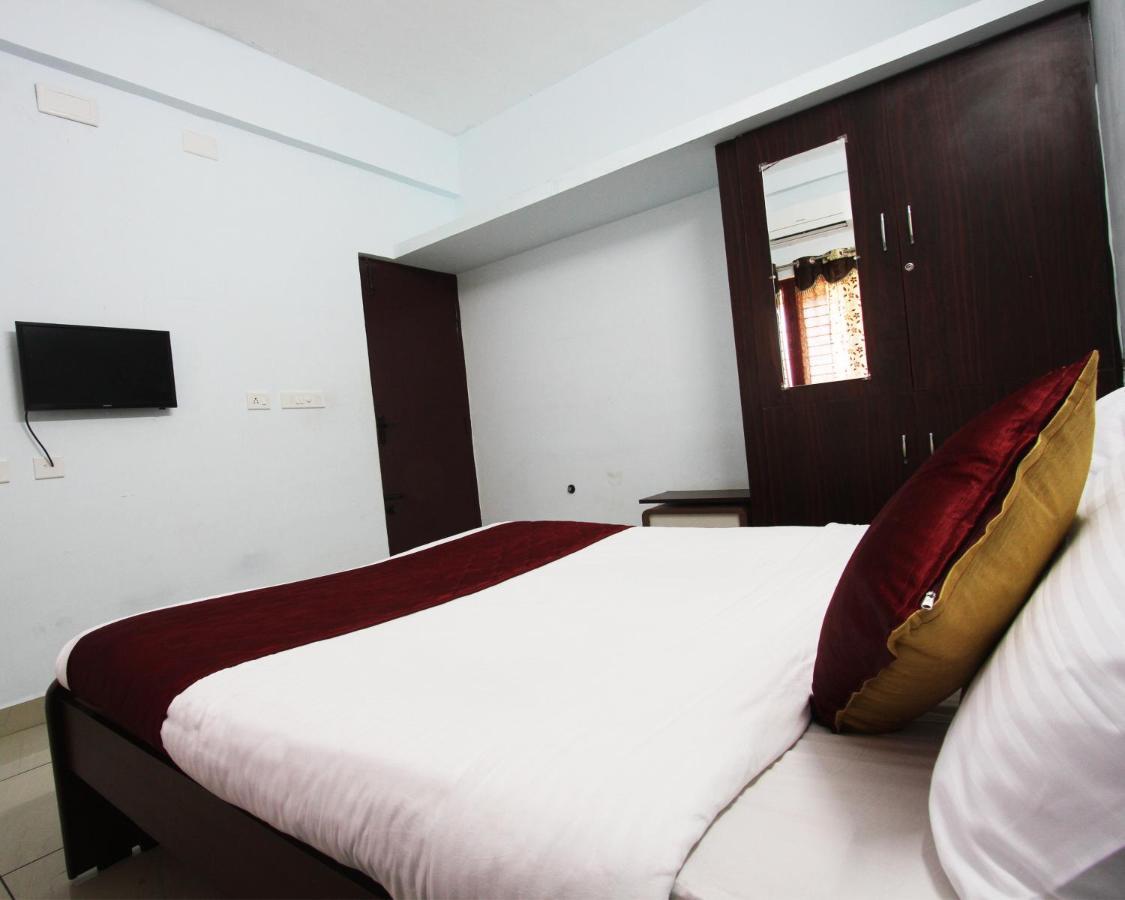 Lakshana Service Apartment - Big Temple Thanjavur Exteriör bild