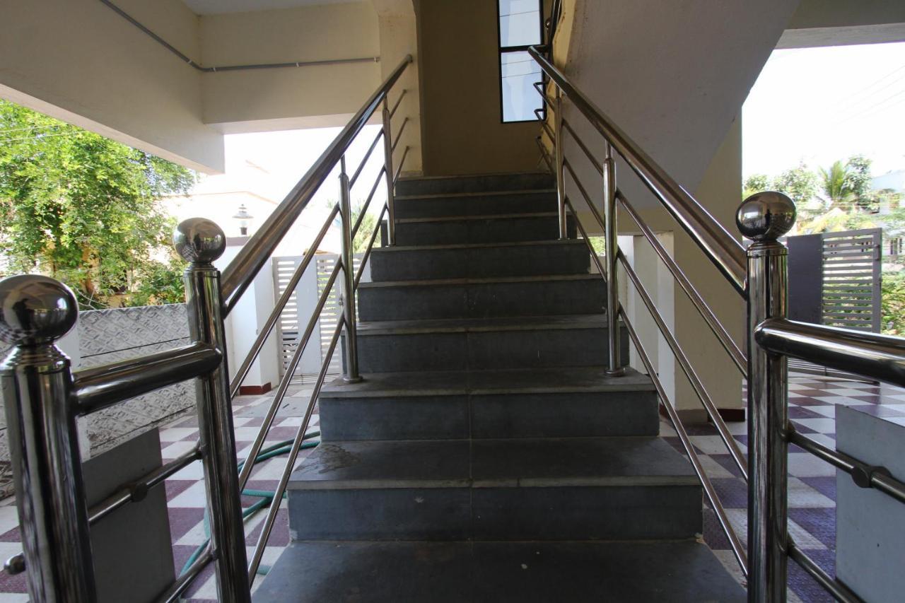 Lakshana Service Apartment - Big Temple Thanjavur Exteriör bild