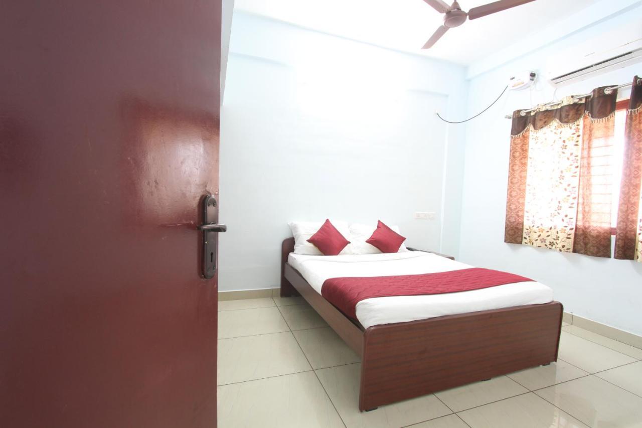 Lakshana Service Apartment - Big Temple Thanjavur Exteriör bild